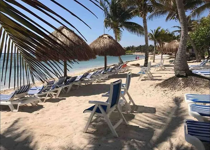 Beachfront Half Moon Bay Akumal